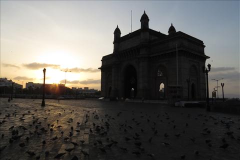 Colors of Gateway Of India